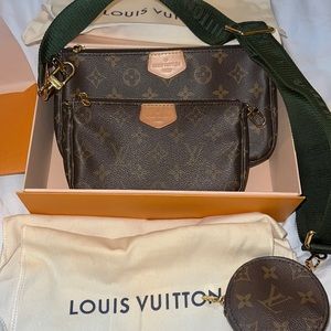 Louis Vuitton Multi Pochette